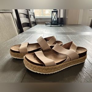 Madden Girl Cybell Platform Sandals- size 9